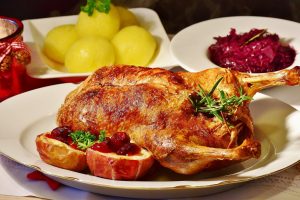 Gans und Ente mit Beilagen sind dieses Jahr wieder das klassische Essen vom Landgut Kugleralm zur Kirchweih, allerdings To Go